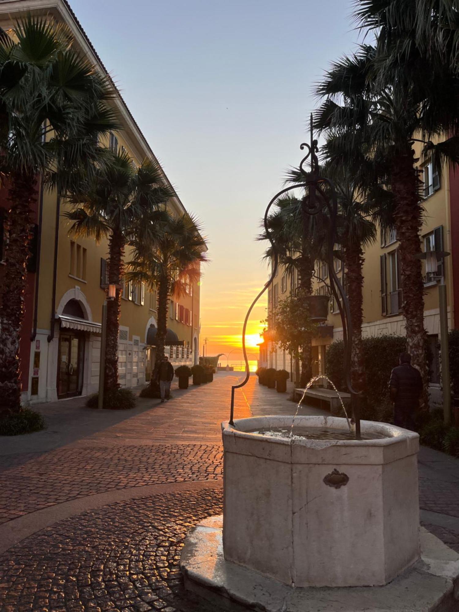 Apartmán Porto Valentino 2 Sirmione Exteriér fotografie